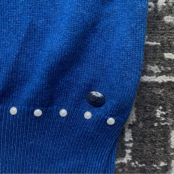 CHANEL - NWT Cashmere Pearl Pullover, FR40/M - Picture 2 of 4